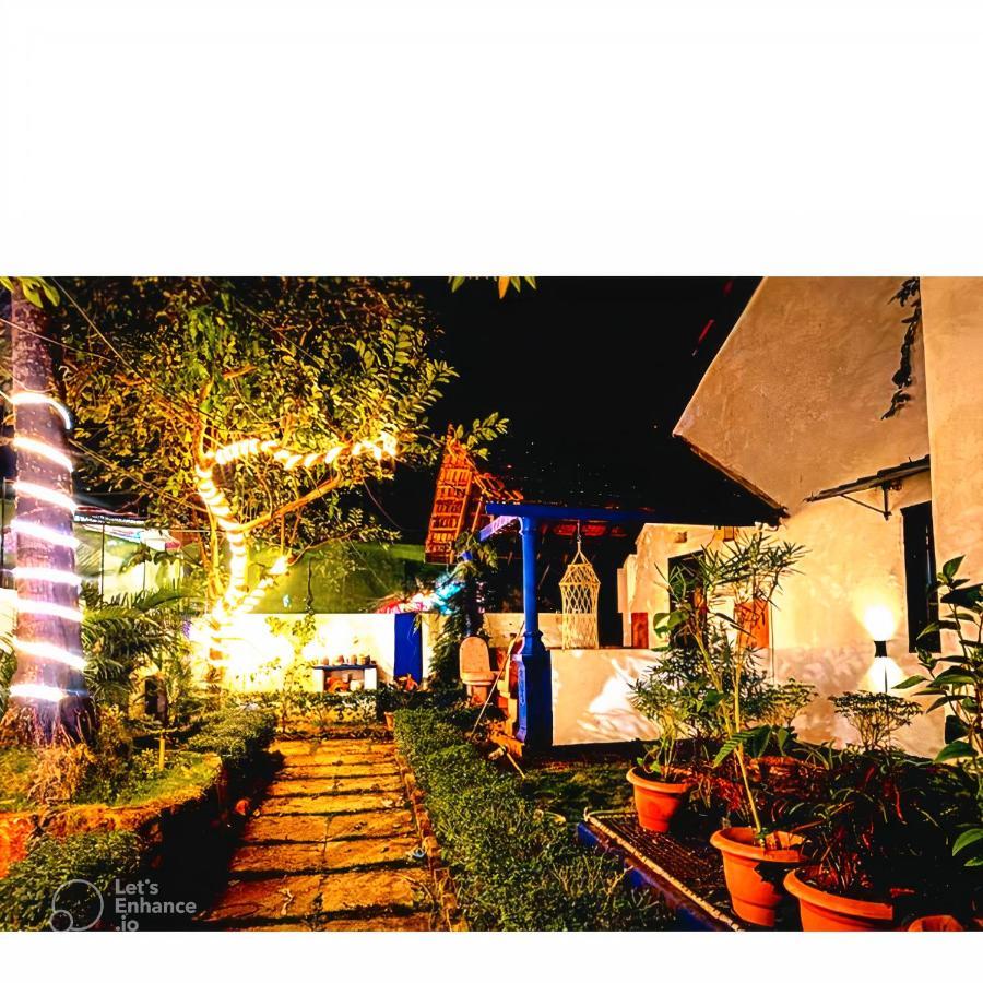 Casa Brooklyn Portuguese Heritage Villa Saligao